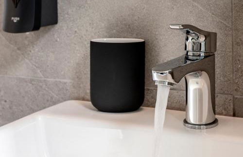 StayEasy Sardegna - 2bedrooms 2baths - City center - Foto 11