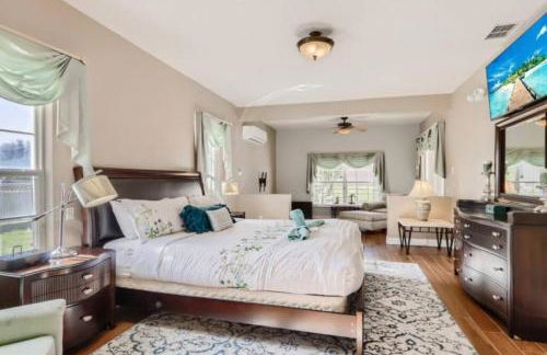 The Marvel Mansion 5BR Pool Home Near Disney World - Foto 16