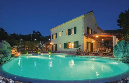 7 Bedroom Gorgeous Home In Grabovac - Photo 19