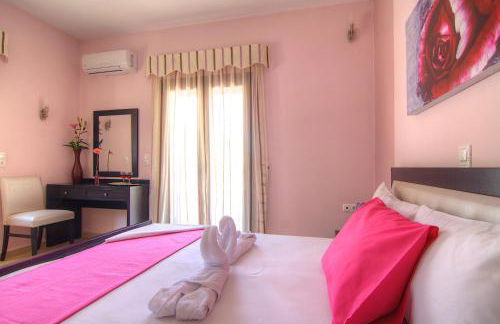 Real Dream Villas, Cretan Gems with SeaViews, By ThinkVilla - Photo 27