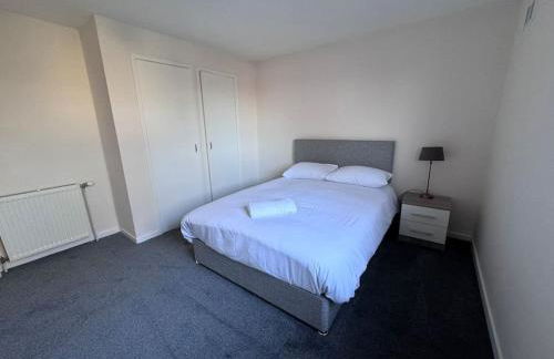 4 Bed House, Glenrothes sleeps 5 - Foto 7