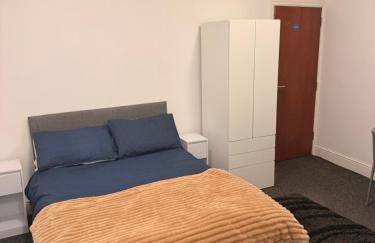 studio apartment with small kitchen and bathroom - Foto 1