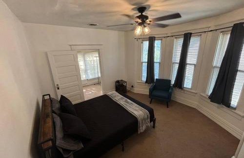 2nd Floor suite, close to ISU, Mill, & downtown - Foto 18