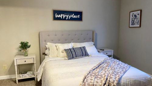 Charming Condo Near WFU and Hospitals, Full Kitchen, Strong WiFi, In-Unit Laundry - Foto 3