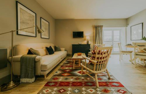 Number 1 Cannons at The Old Dairy Clevedon - Foto 3