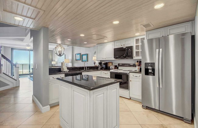 407 A Shipwatch by Avantstay Beach Front Condo w/ Ocean Views - Foto 10