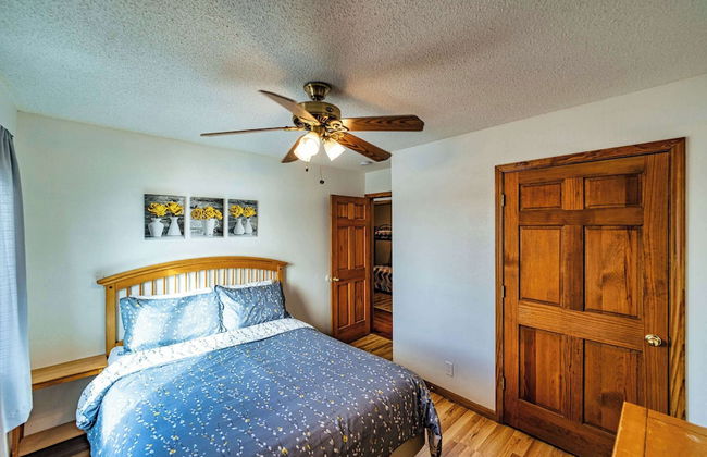 Redbud Retreat Amenity-filled Waterfront Home! - Photo 2