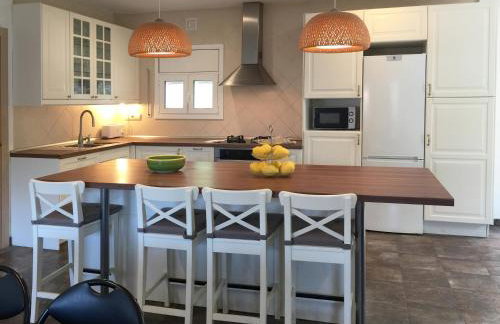 Eco house of oak, 15 min to BCN Max Pax 8 - Foto 9