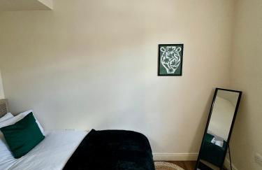 Enyo House Brentford London - Foto 24