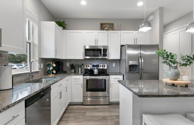 Canopy Cove Stunning 2BR Apt Heart of Downtown - Foto 10