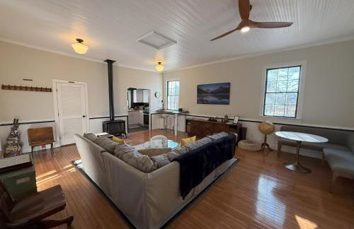 Schoolhouse No. 11 * Hudson Valley Upstate Getaway - Photo 10