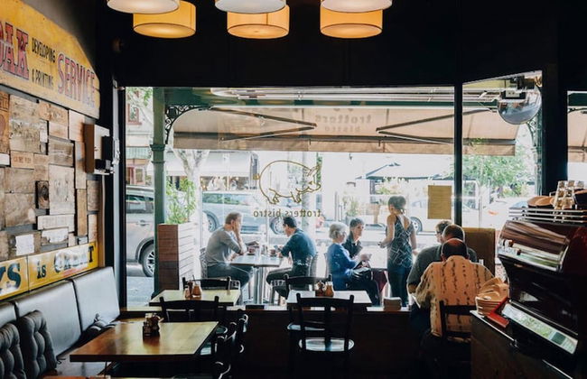 Peaceful 3 BDR in the Heart of Carlton - Photo 8