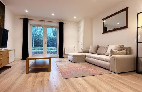 Laura's modern 1 bed apartment in Wimbledon - Foto 45