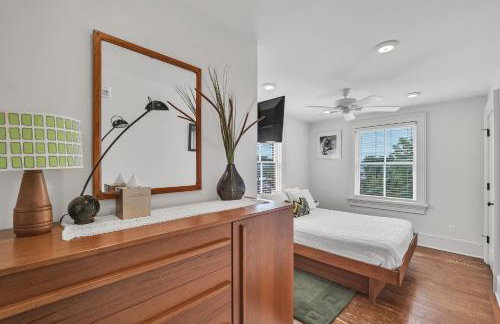 Moore on Main - Foto 11