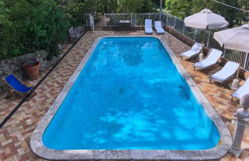 Huge Holiday Home in Marina di Castagneto Carducci near Sea - Foto 80