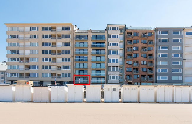 Apartment in Belgium With Stunning Sea View - Photo 19