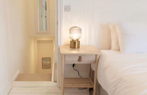 Bright & Airy 2BD - 10 mins walk to Chelt Centre! - Photo 36