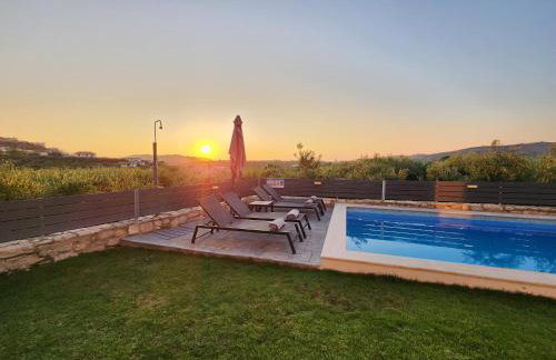 Villa Dionisia with private pool - Photo 2