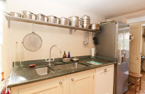 Downton Lodge - Photo 8