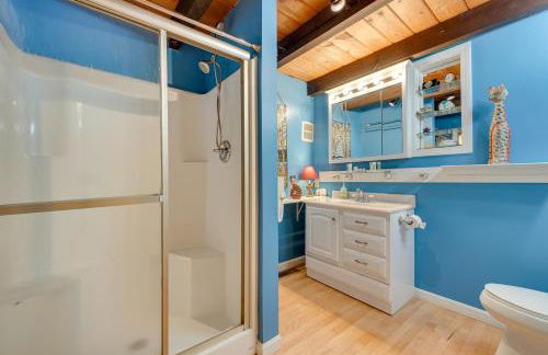 Waterfront Lake Arrowhead Cabin with Dock and Fire Pit - Foto 13