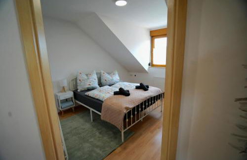 VIBE Rooms - Naturnah Parkplatz Neumarkt - - Foto 8