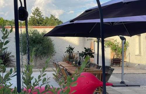 Le Verger Des Pierres Blanches,11 chambres,11 wc, 8 sdbs,pool chauffée 11 m 35p - Foto 1