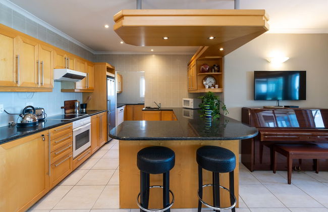 Lagoon Beach Penthouse - Photo 19