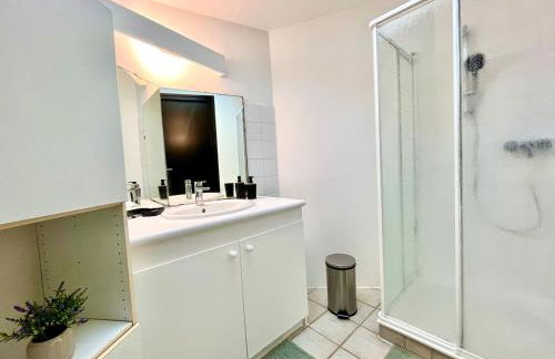 Maison La Clairière - Jardin et parking - 10 pers - 4 chambres - 15 min de Lyon - Foto 36