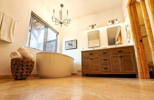 Bel Air of Big Bear - Fun & Tech & Massive Cabin - Foto 54