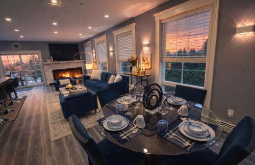 Luxe Coastal Retreat with Hot Tub & Spring Fires - Foto 2