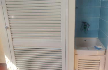 My Little House - appartamento con patio e parcheggio privato a 5 minuti dalla spiaggia e dal centro - Foto 6