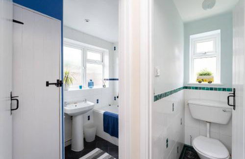 Quaint 3 bed Cottage in central Dorking with parking - Foto 10