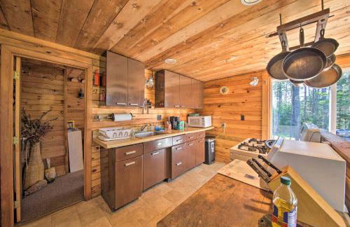 Cozy Cottage on Cat Cove with Wraparound Deck! - Foto 9