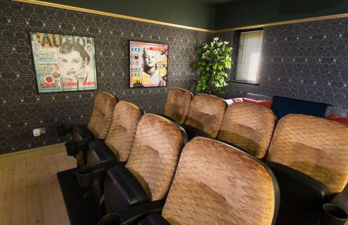 Deluxe 2 or 3 bed Cinema Games Room Pool Table Hot Tub - Foto 72