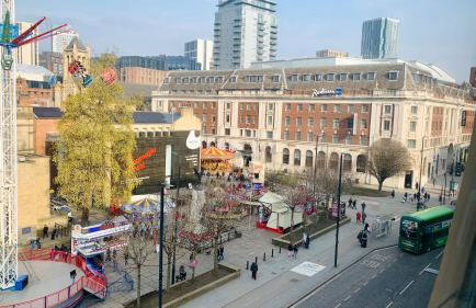 Leeds City Centre luxury 2 bed apartment sleeps 6 fantastic views - Foto 18