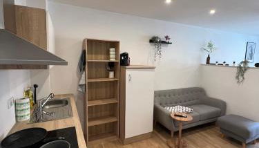 Gemütliches Studio-Apartment in Karlsruhe Neureut - Nähe Uni-KIT-Messe, Fußbodenheizung, Regendusche, Waschmaschine, Stellplatz - Foto 2