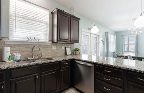 PalmTreeParadise Free Golf Cart 5 min walk 2 Beach - Foto 37