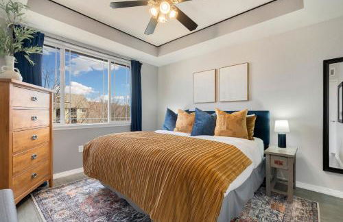 Timberline Retreat - King Bed, Fireplace & Pool! - Foto 29