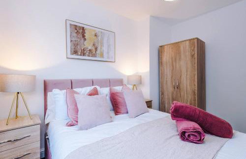 Comfy 3-BR Wirral Home | Free Parking & Wi-Fi - Foto 35