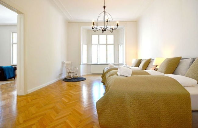 Vienna Residence Colossal Apartment With Balcony and Space for 8 Guests - Foto 3