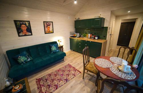 JURA GLAMP luksusowe całoroczne domki na wyłączność KOPUŁY IGLOO taras ogród - Foto 8