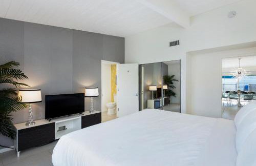 Far Far Away in Vista Las Palmas by ACME House Company - Foto 37