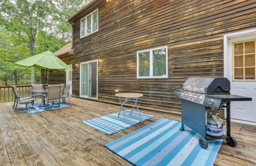 Bushkill Home with Access to Pools and Tennis Courts! - Photo 29