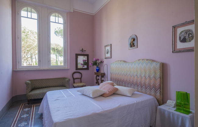 Fantastic Liberty Villa in the Heart of Versilia - Photo 7