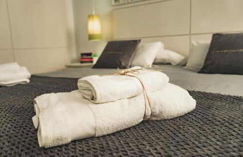 Beach & Urban Attic - Photo 22