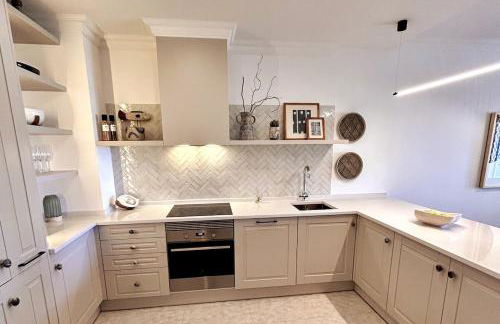 Stunning beach apartment - Photo 15