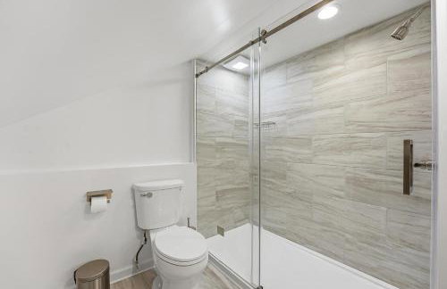 Renovated 1950s Barndominium Pet-Friendly & Modern - Foto 18