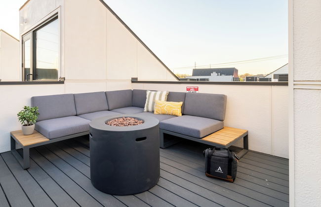 The Conway by AvantStay Modern Comfort Near Downtown Nashville - Photo 76