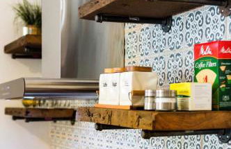 Elegant Renovated House With Relaxing Courtyard - Near FQ - Foto 13