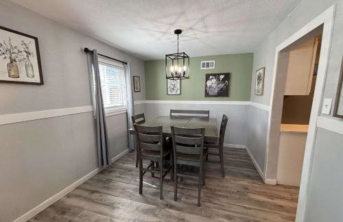 Modern Family Home with Three King Beds Near VA & Anschutz - Foto 6